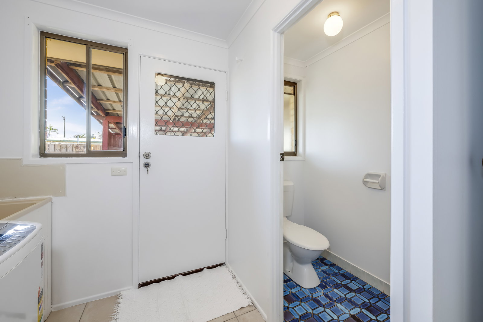 10 Thomas Thomsen Drive, Thabeban  QLD  4670