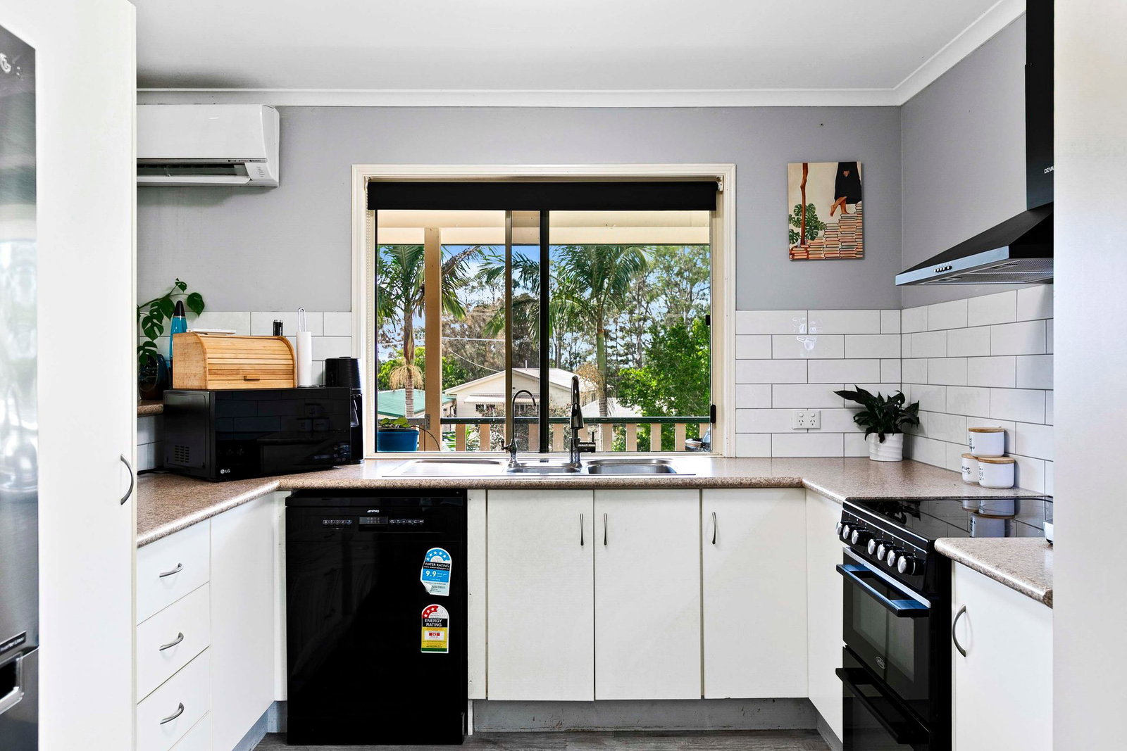 174 Tuan Esplanade, Tuan  QLD  4650