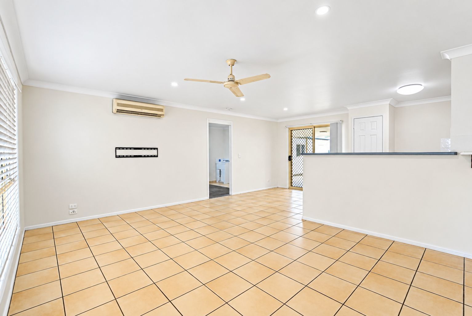 23 Swan Drive, Kalkie  QLD  4670