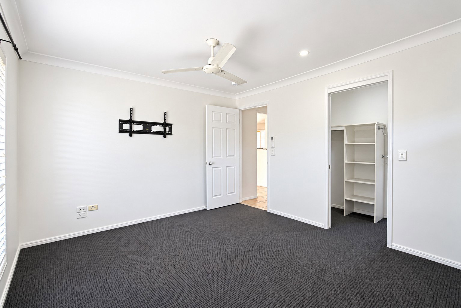 23 Swan Drive, Kalkie  QLD  4670