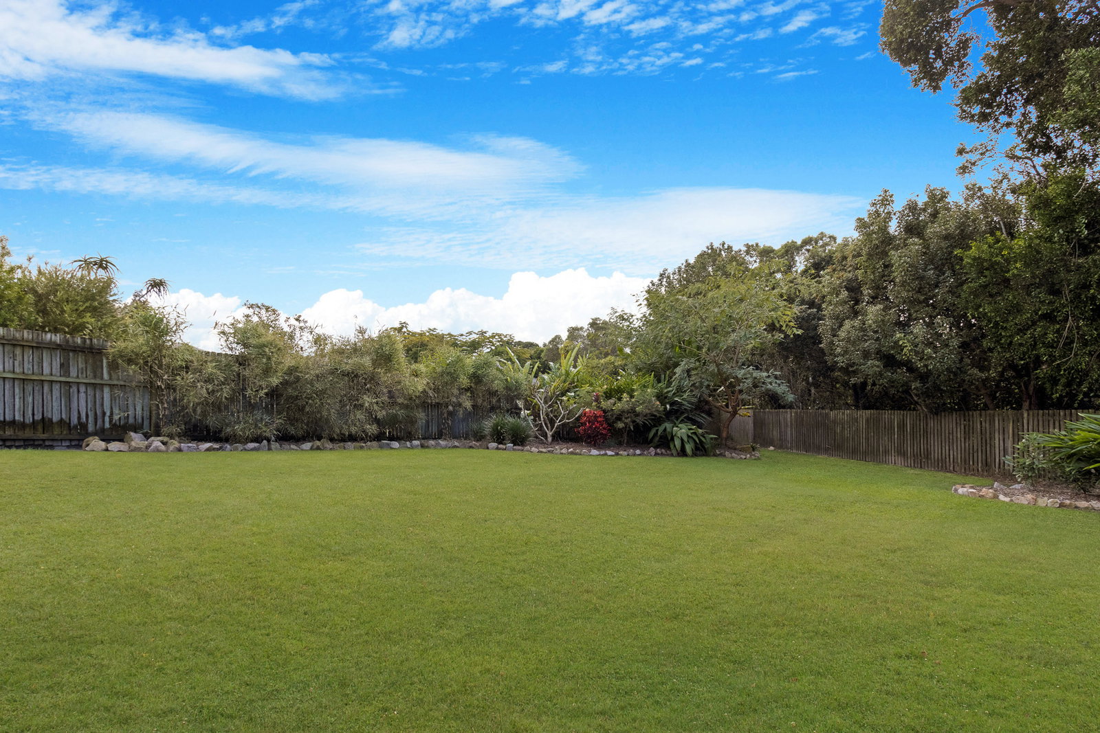 3 Sandy View Drive, Nikenbah  QLD  4655