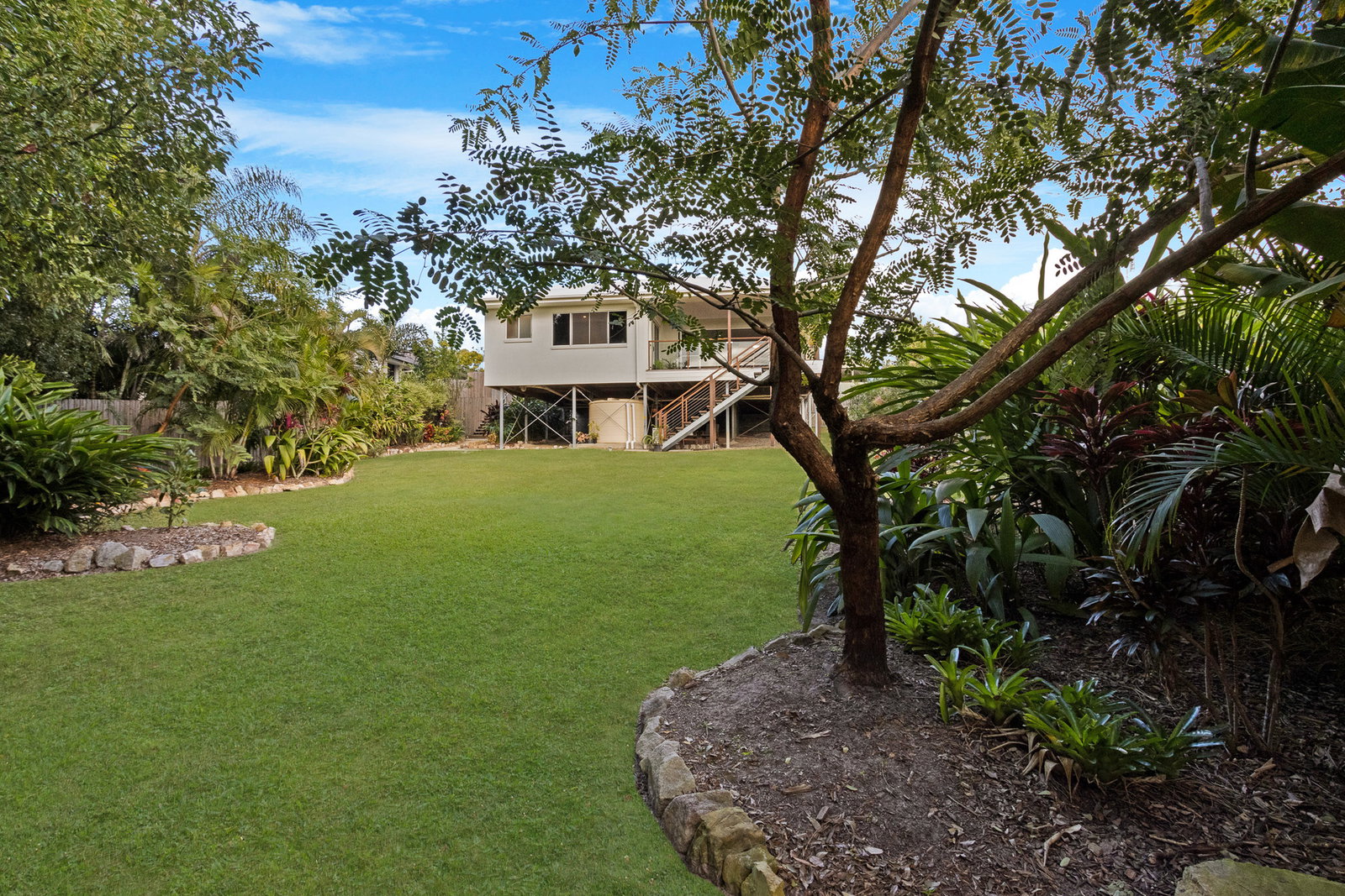 3 Sandy View Drive, Nikenbah  QLD  4655