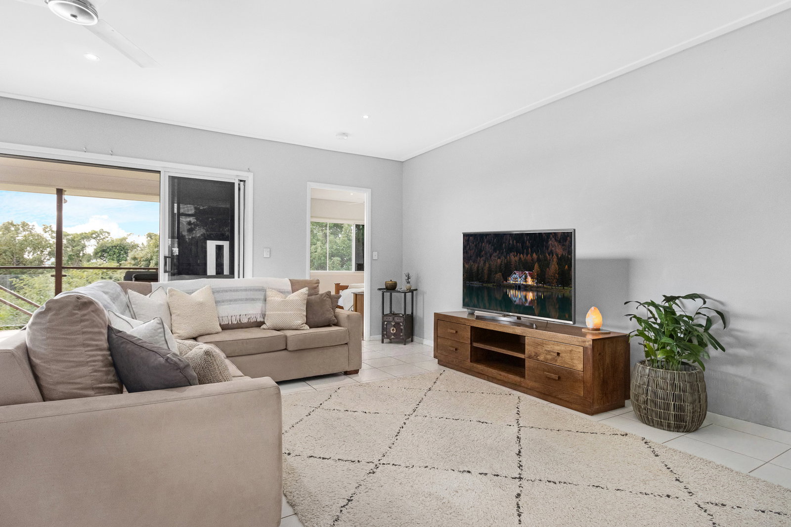 3 Sandy View Drive, Nikenbah  QLD  4655