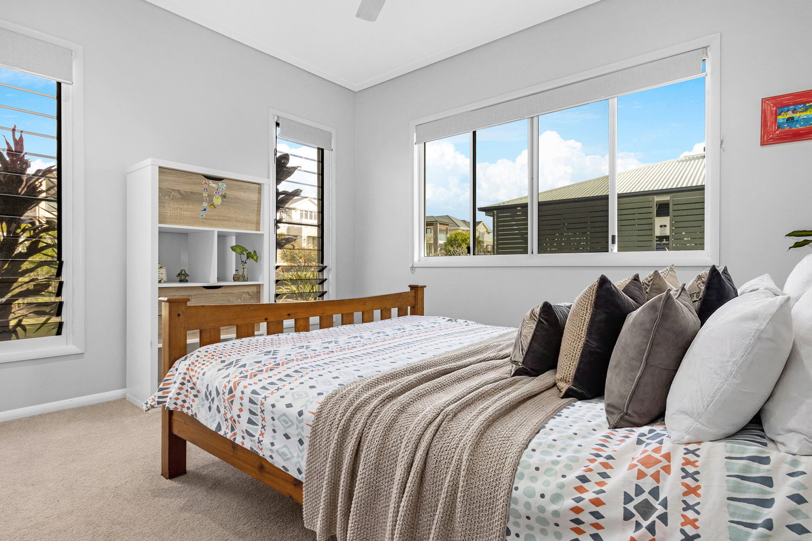 3 Sandy View Drive, Nikenbah  QLD  4655
