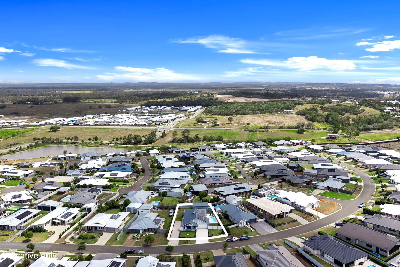 24 Peppermint Circuit, Nikenbah  QLD  4655