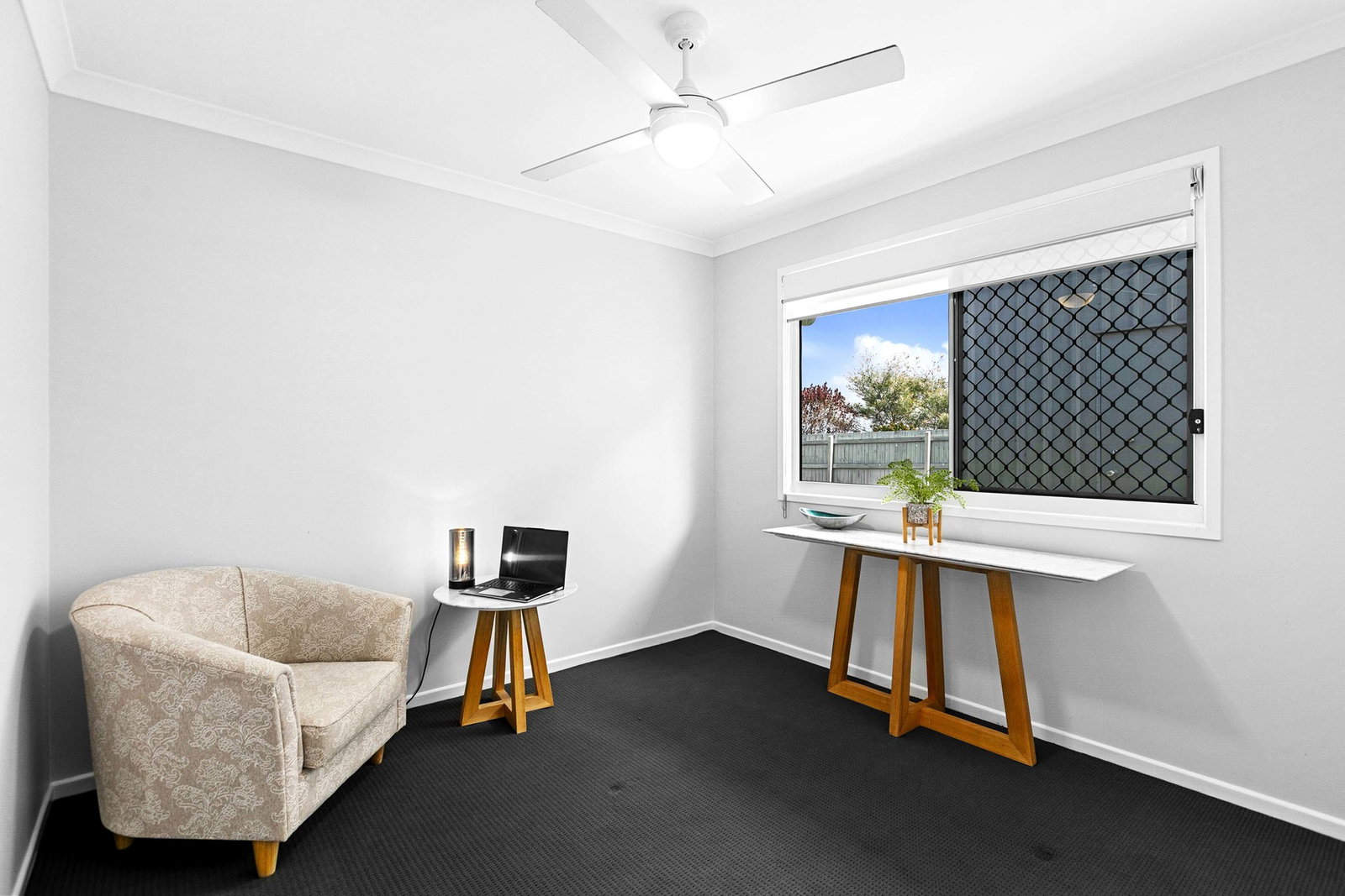 24 Peppermint Circuit, Nikenbah  QLD  4655