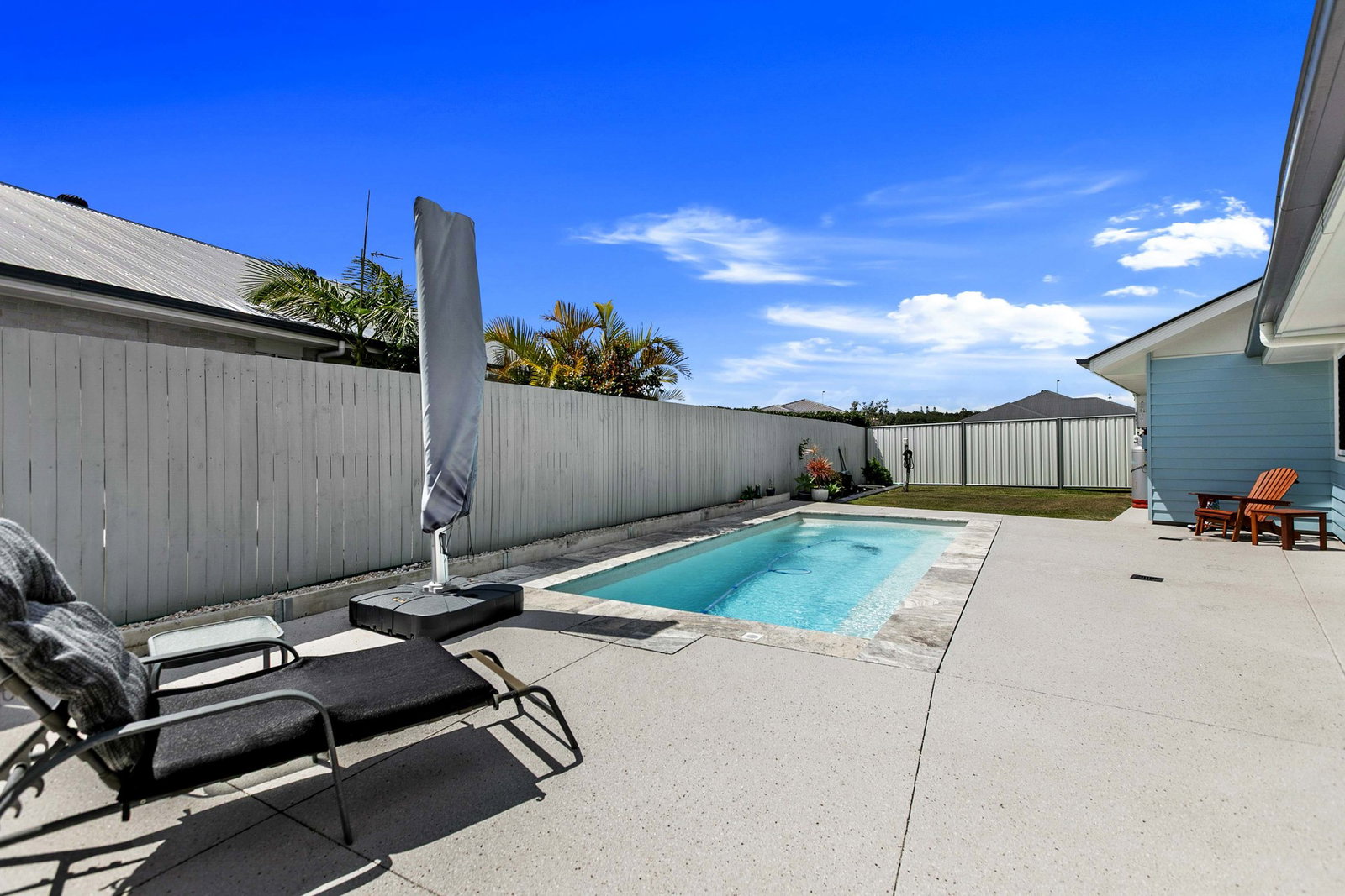 24 Peppermint Circuit, Nikenbah  QLD  4655
