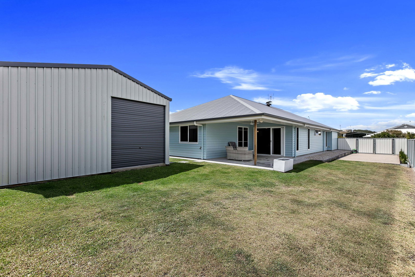 24 Peppermint Circuit, Nikenbah  QLD  4655