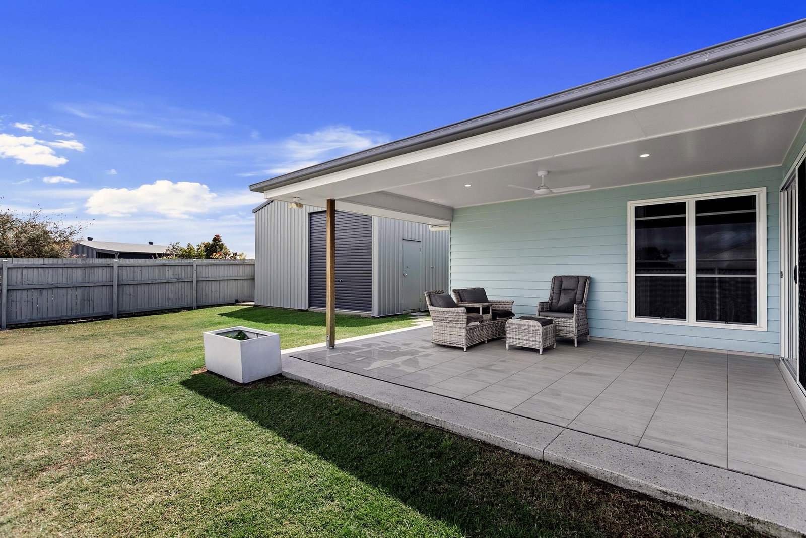 24 Peppermint Circuit, Nikenbah  QLD  4655
