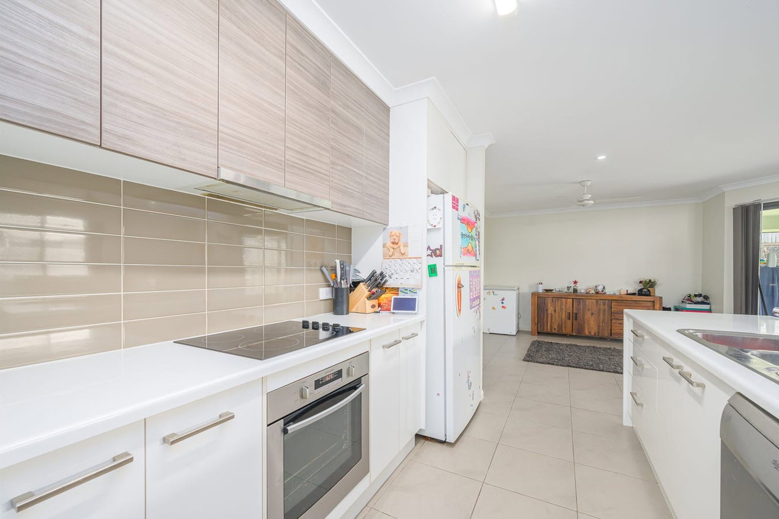 11 Valley Way, Boyne Island  QLD  4680