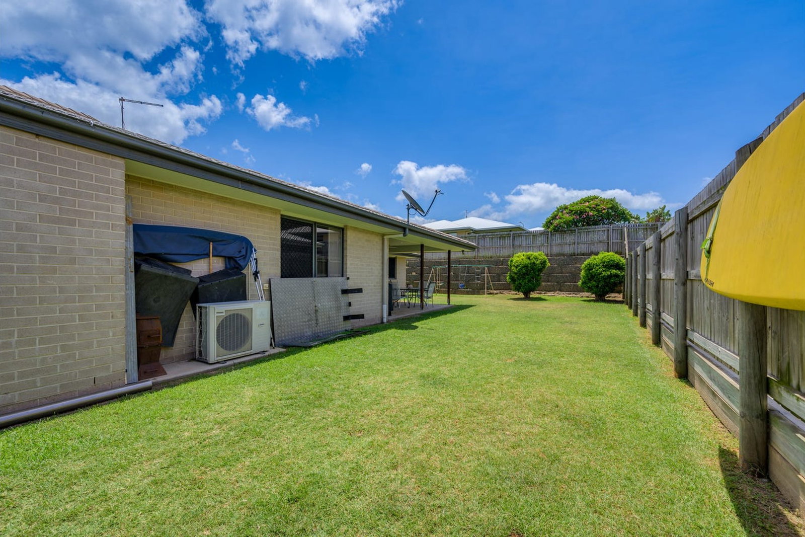 11 Valley Way, Boyne Island  QLD  4680