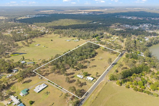 604 Maryborough – Biggenden Road, Oakhurst  QLD  4650