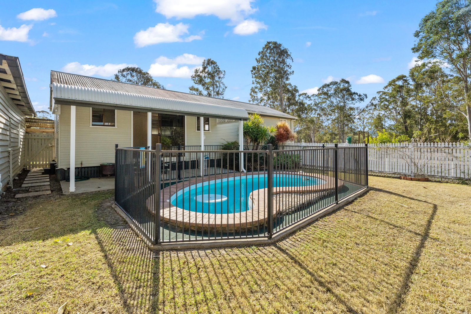 604 Maryborough – Biggenden Road, Oakhurst  QLD  4650