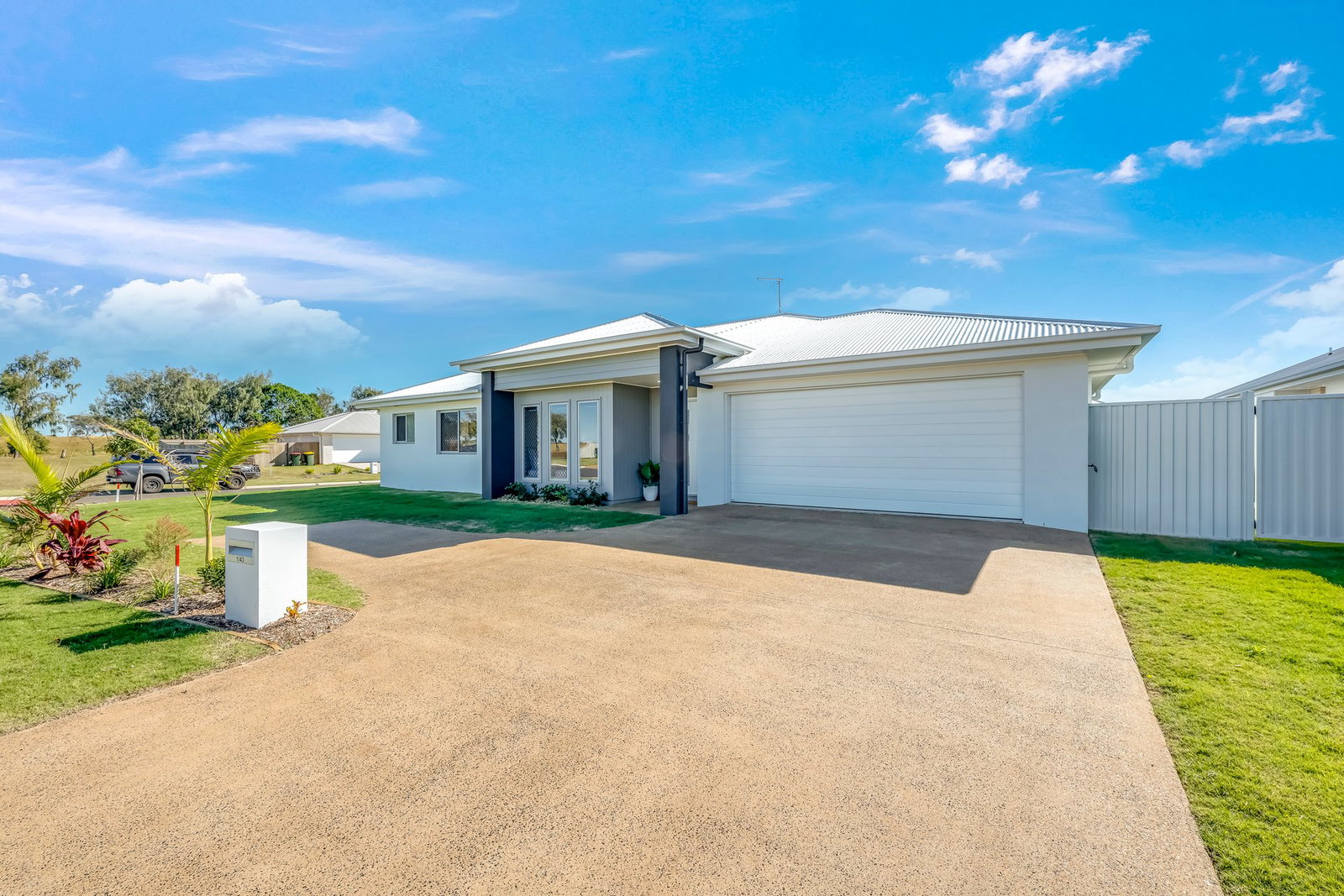 43 Golf View Drive, Coral Cove  QLD  4670