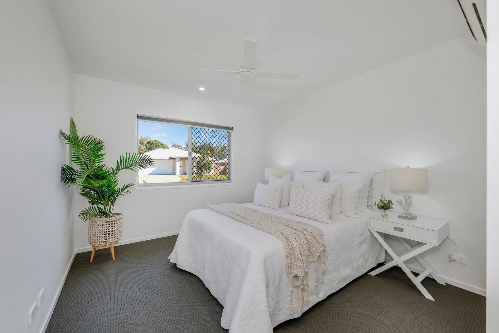 43 Golf View Drive, Coral Cove  QLD  4670
