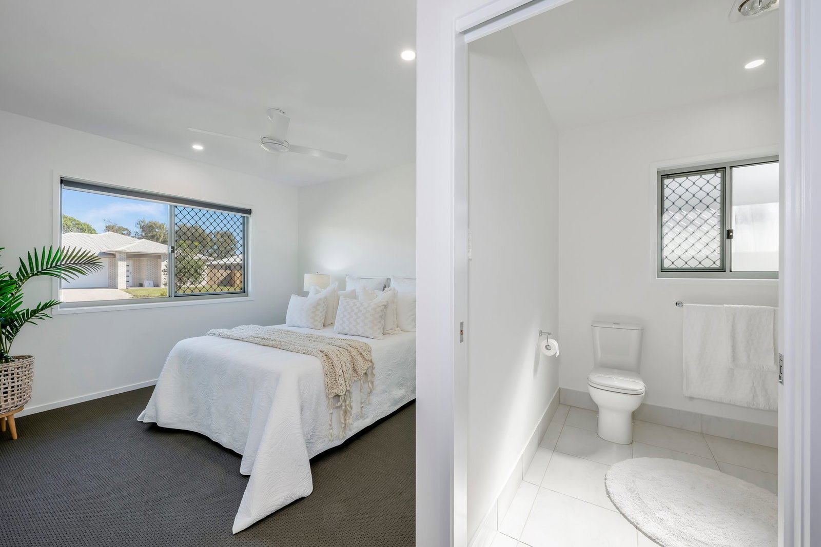43 Golf View Drive, Coral Cove  QLD  4670