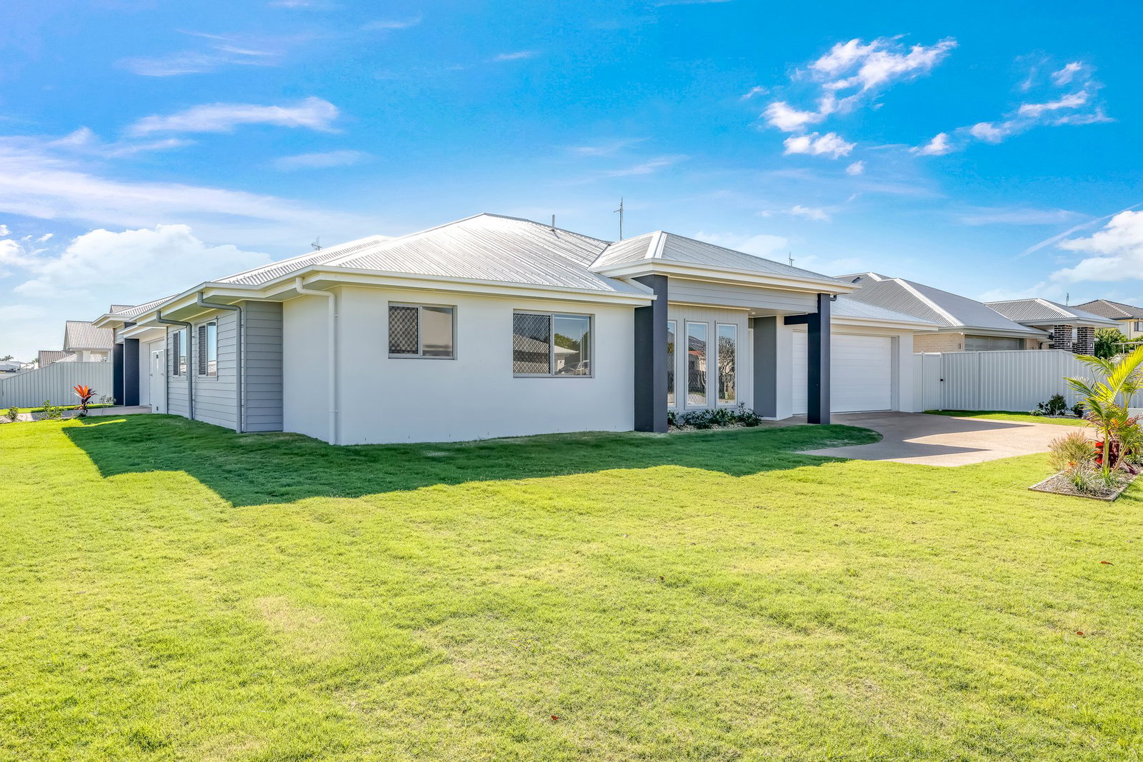 43 Golf View Drive, Coral Cove  QLD  4670