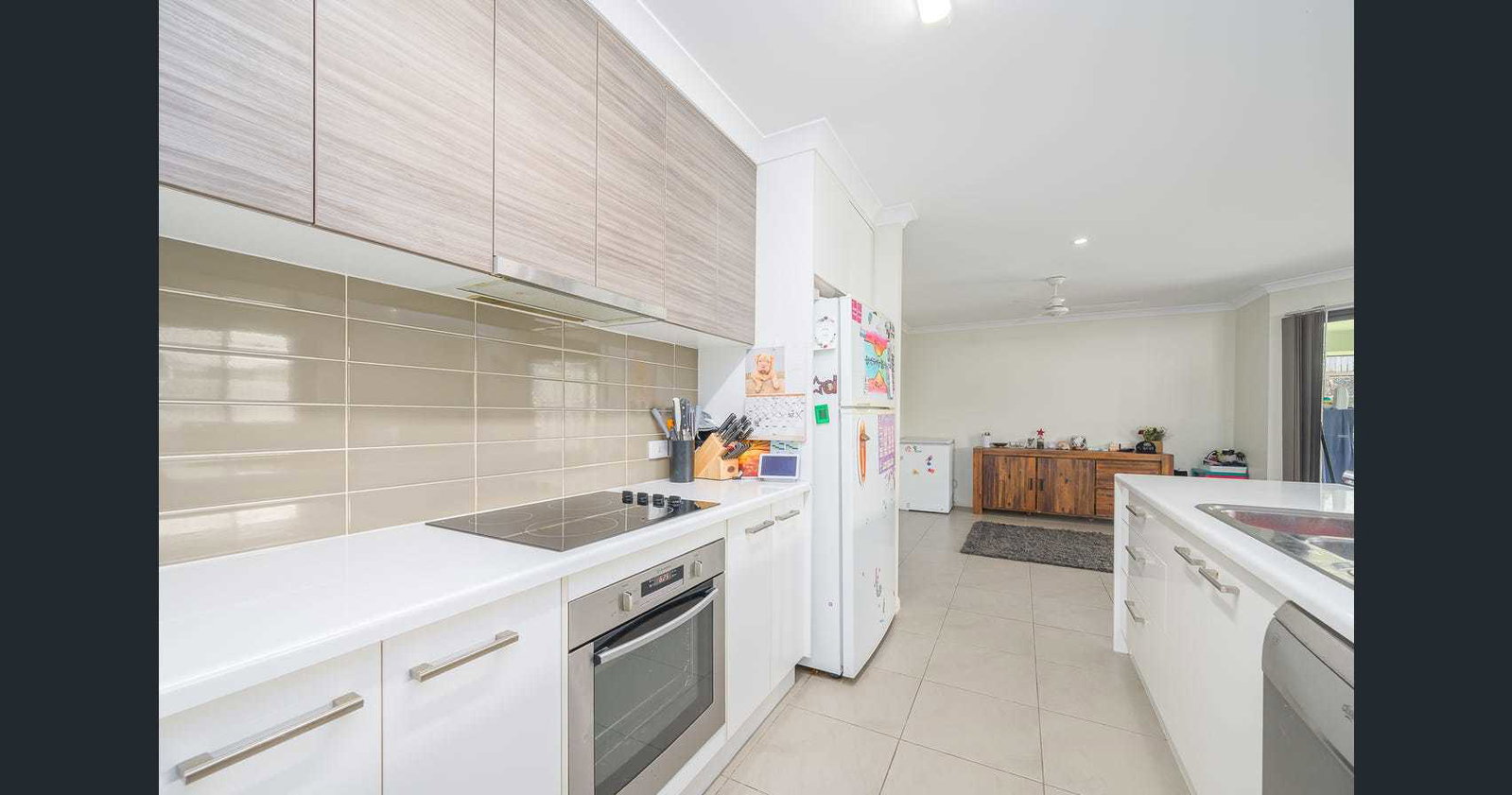 11 Valley Way, Boyne Island  QLD  4680