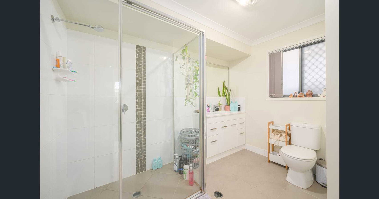 11 Valley Way, Boyne Island  QLD  4680