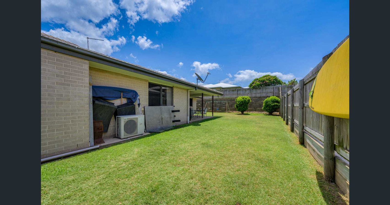 11 Valley Way, Boyne Island  QLD  4680