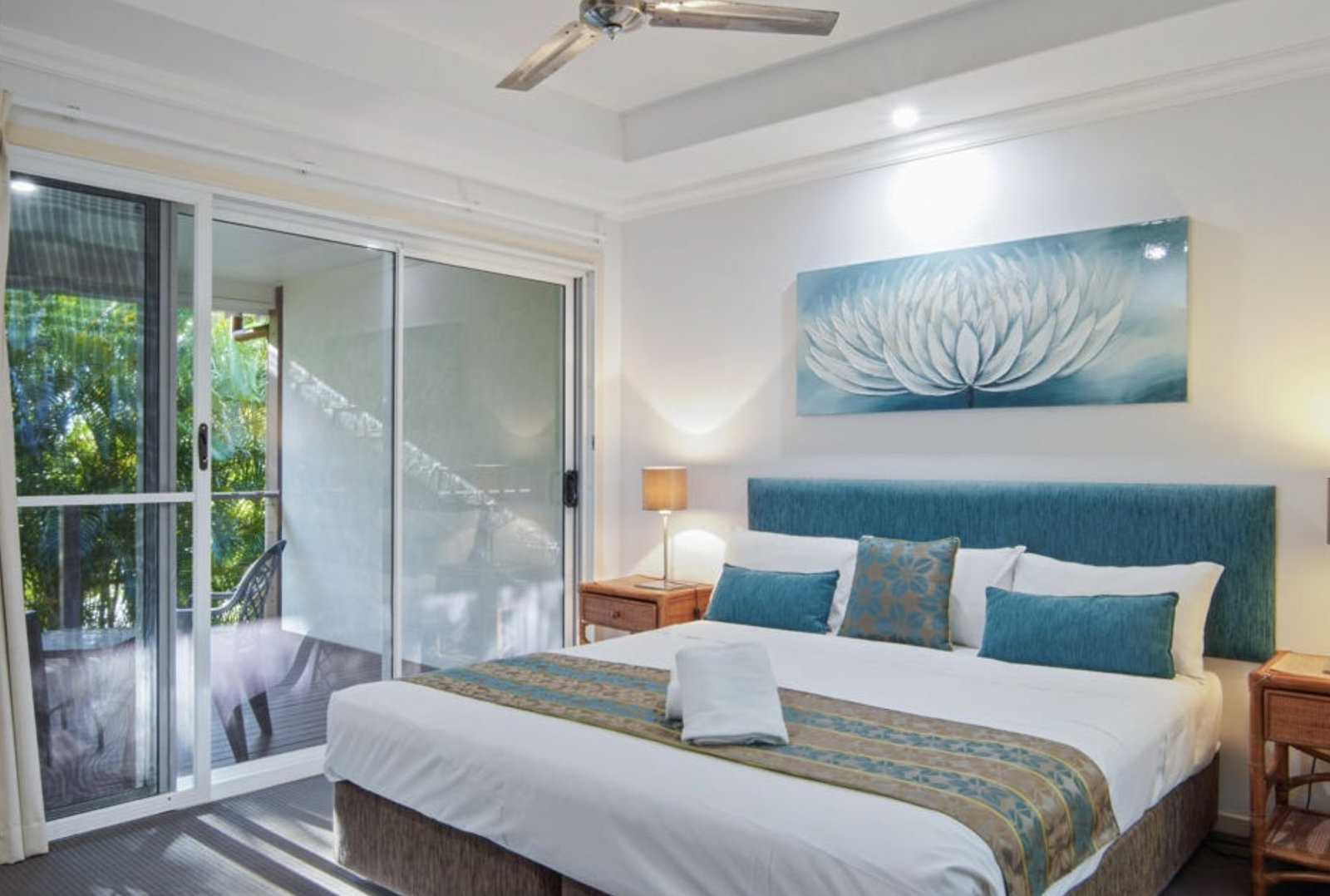 52/2 Beaches Village Circuit, Agnes Water  QLD  4677