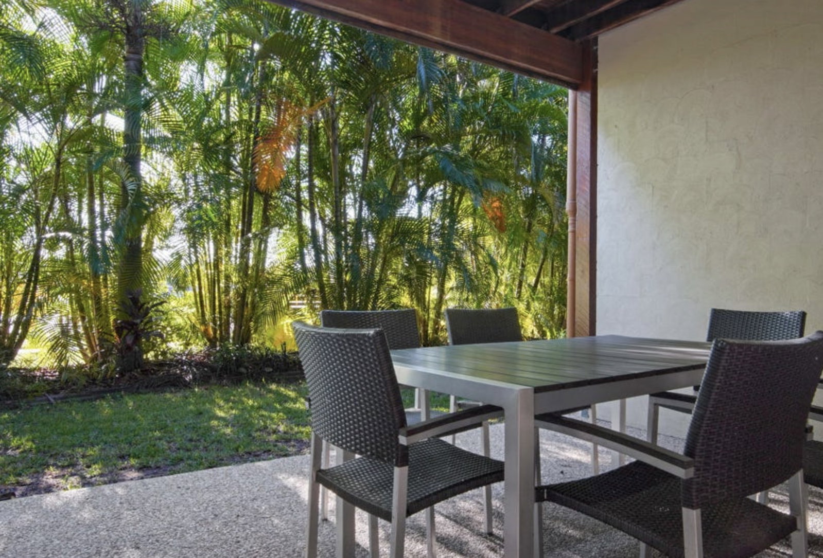 52/2 Beaches Village Circuit, Agnes Water  QLD  4677