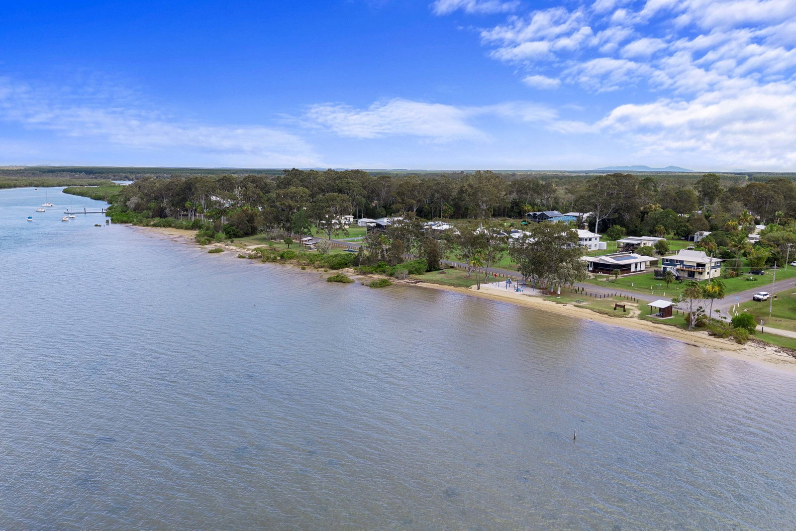 174 Tuan Esplanade, Tuan  QLD  4650