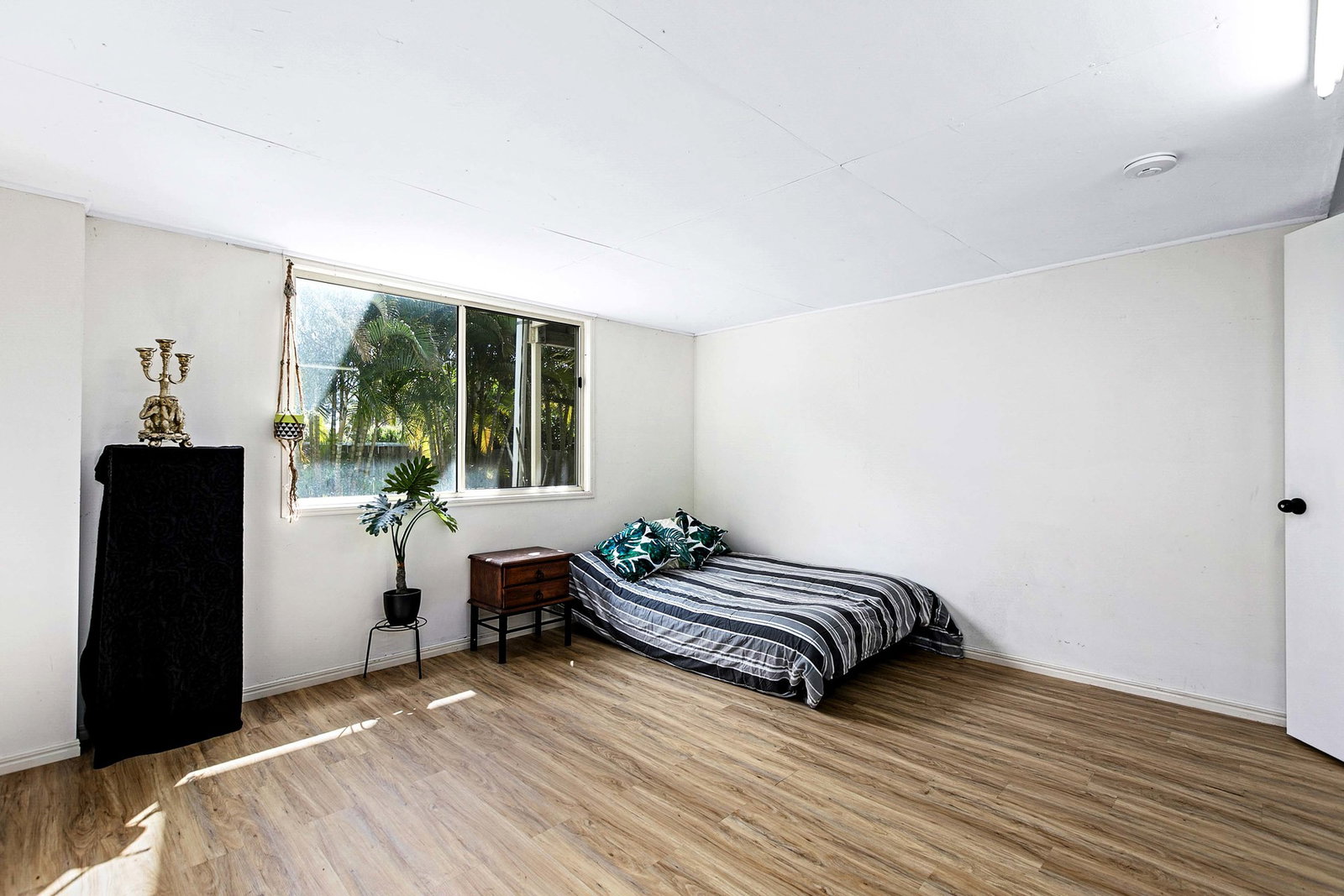 174 Tuan Esplanade, Tuan  QLD  4650