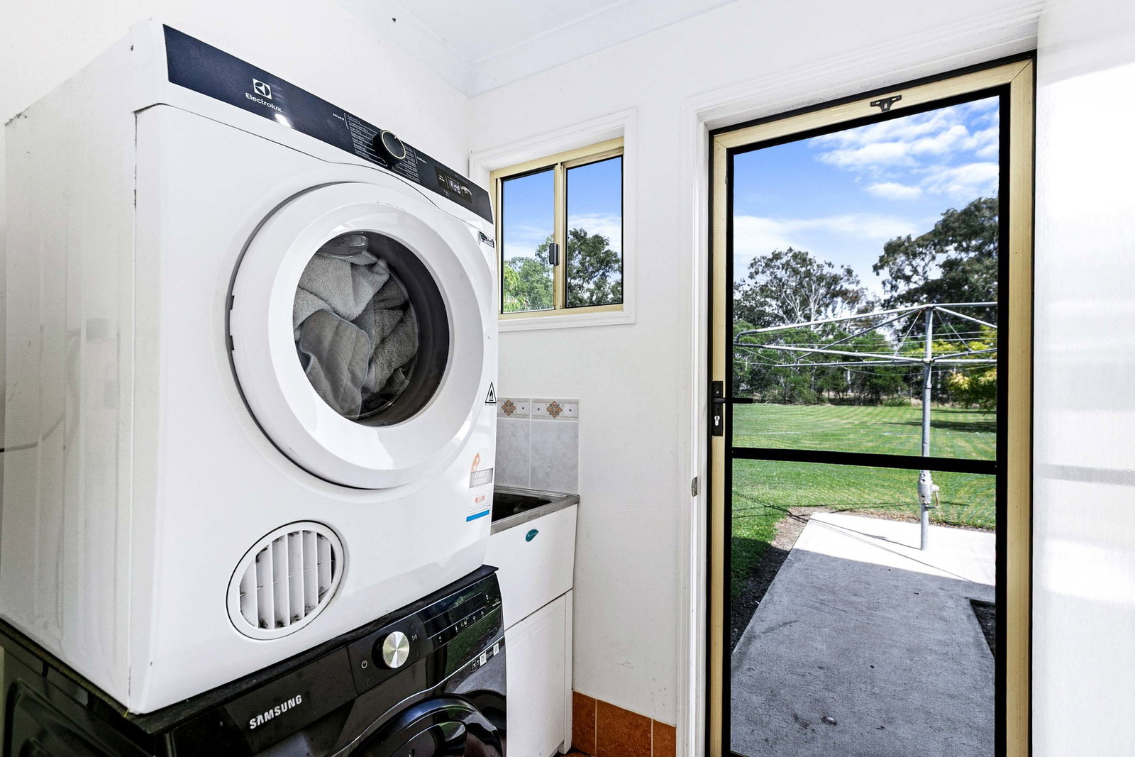 174 Tuan Esplanade, Tuan  QLD  4650