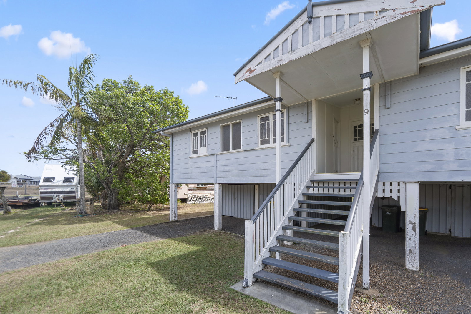 2/9 Glenmorris Street, Walkervale  QLD  4670