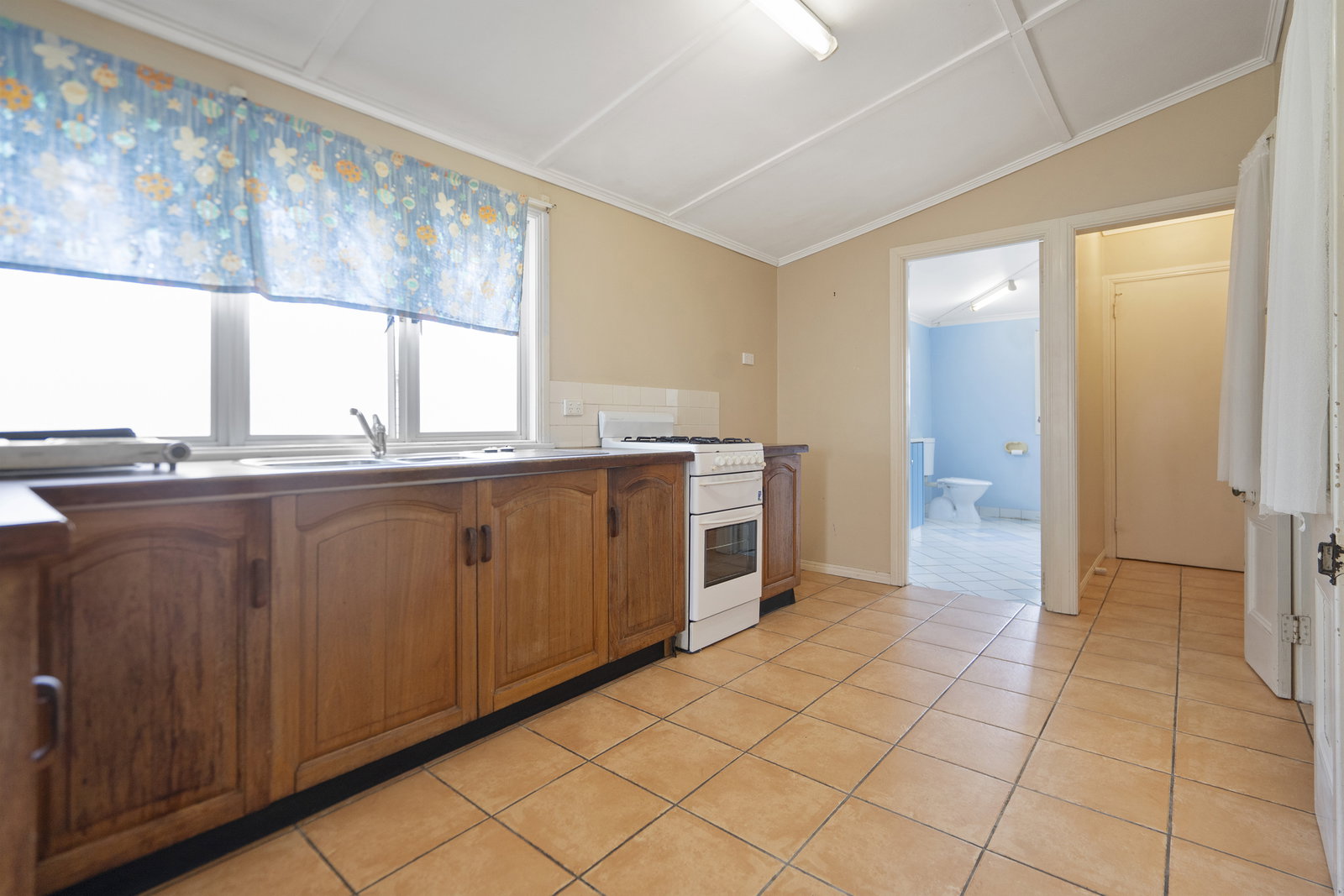 2/9 Glenmorris Street, Walkervale  QLD  4670