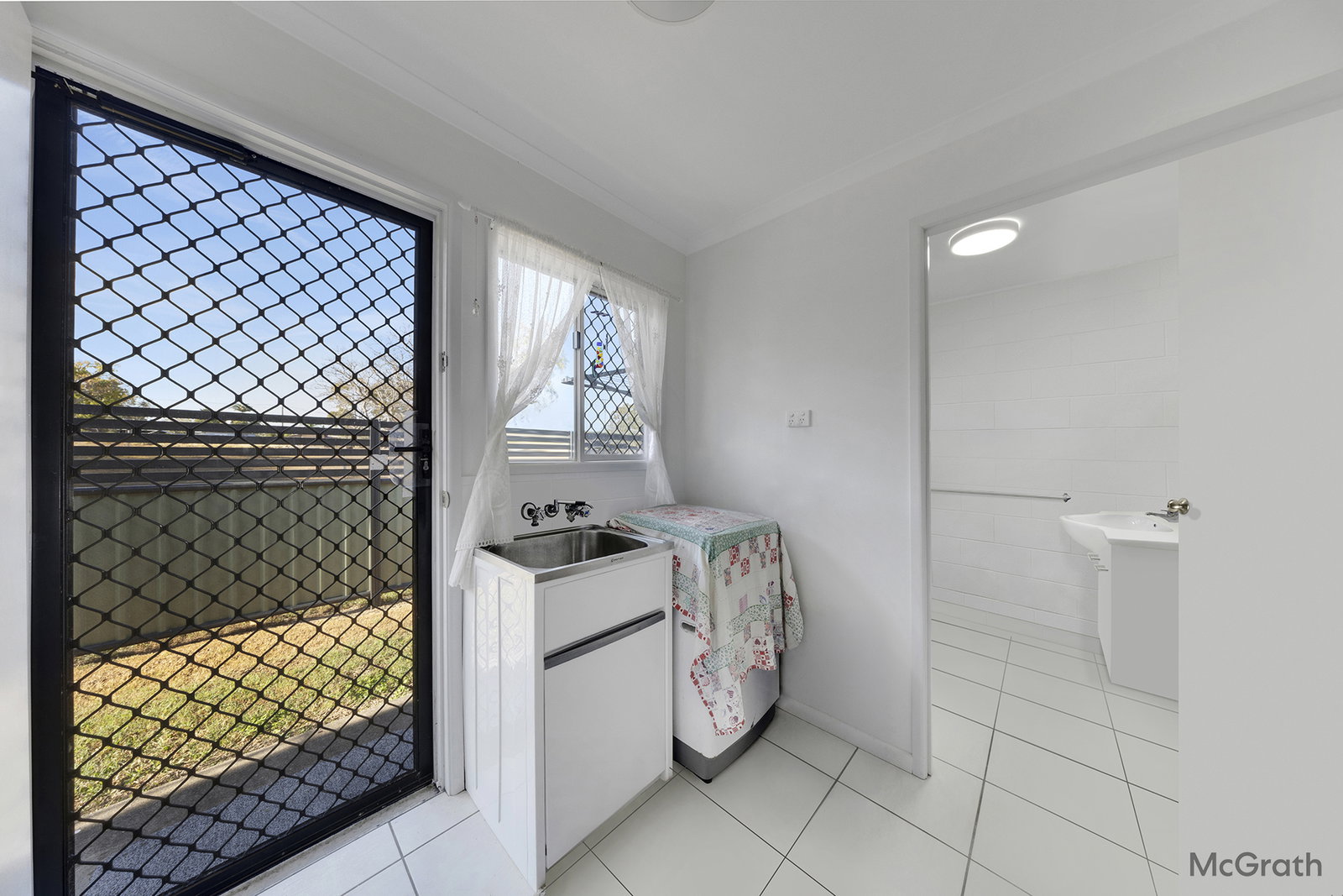 38 Wood Street, Barney Point  QLD  4680