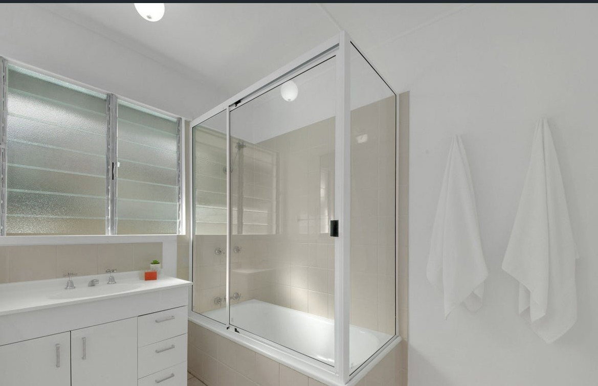 28 Garden Street, West Gladstone  QLD  4680