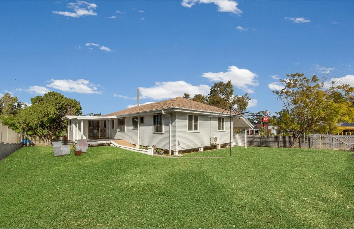 28 Garden Street, West Gladstone  QLD  4680