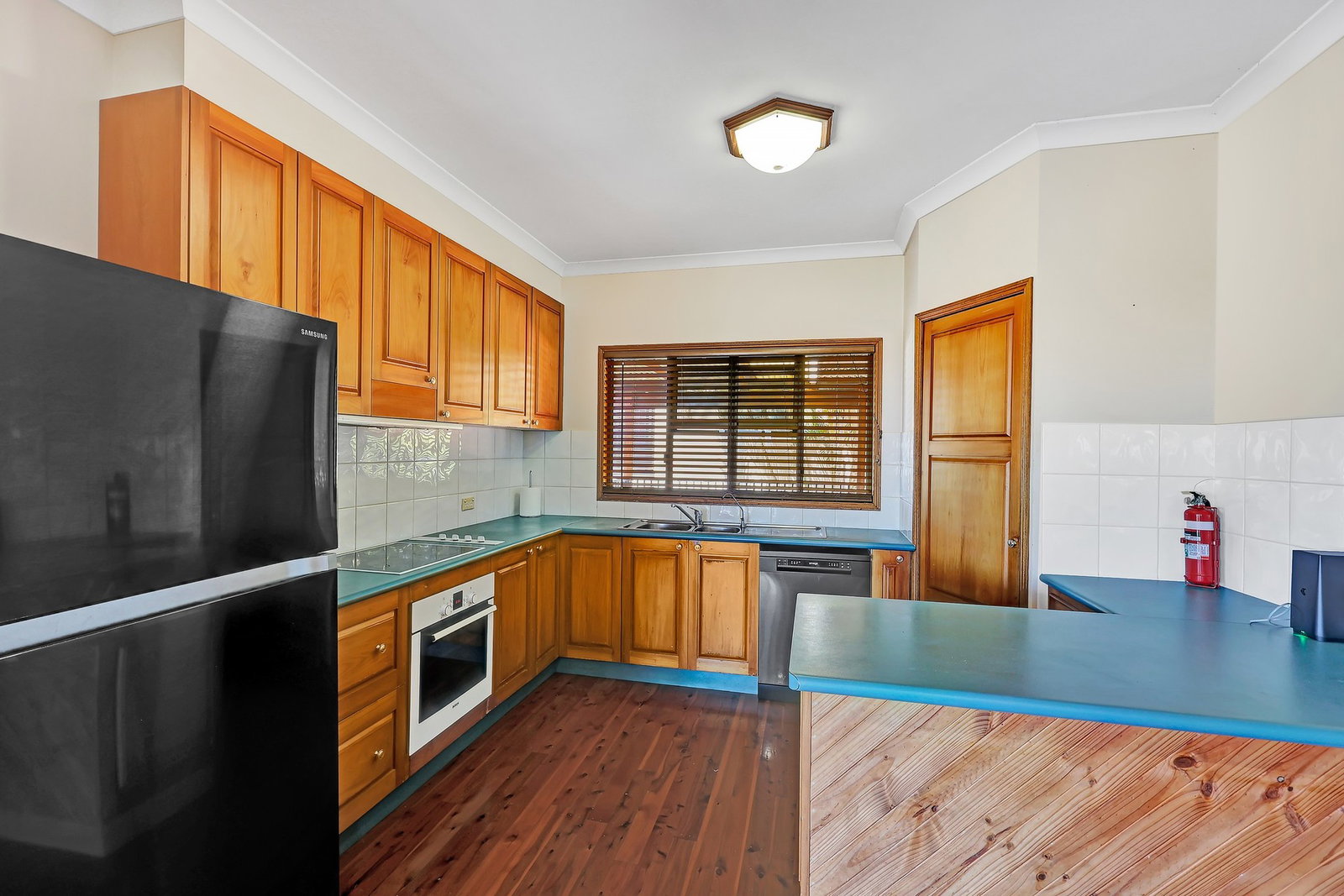 56 Rehbein Avenue, Qunaba  QLD  4670