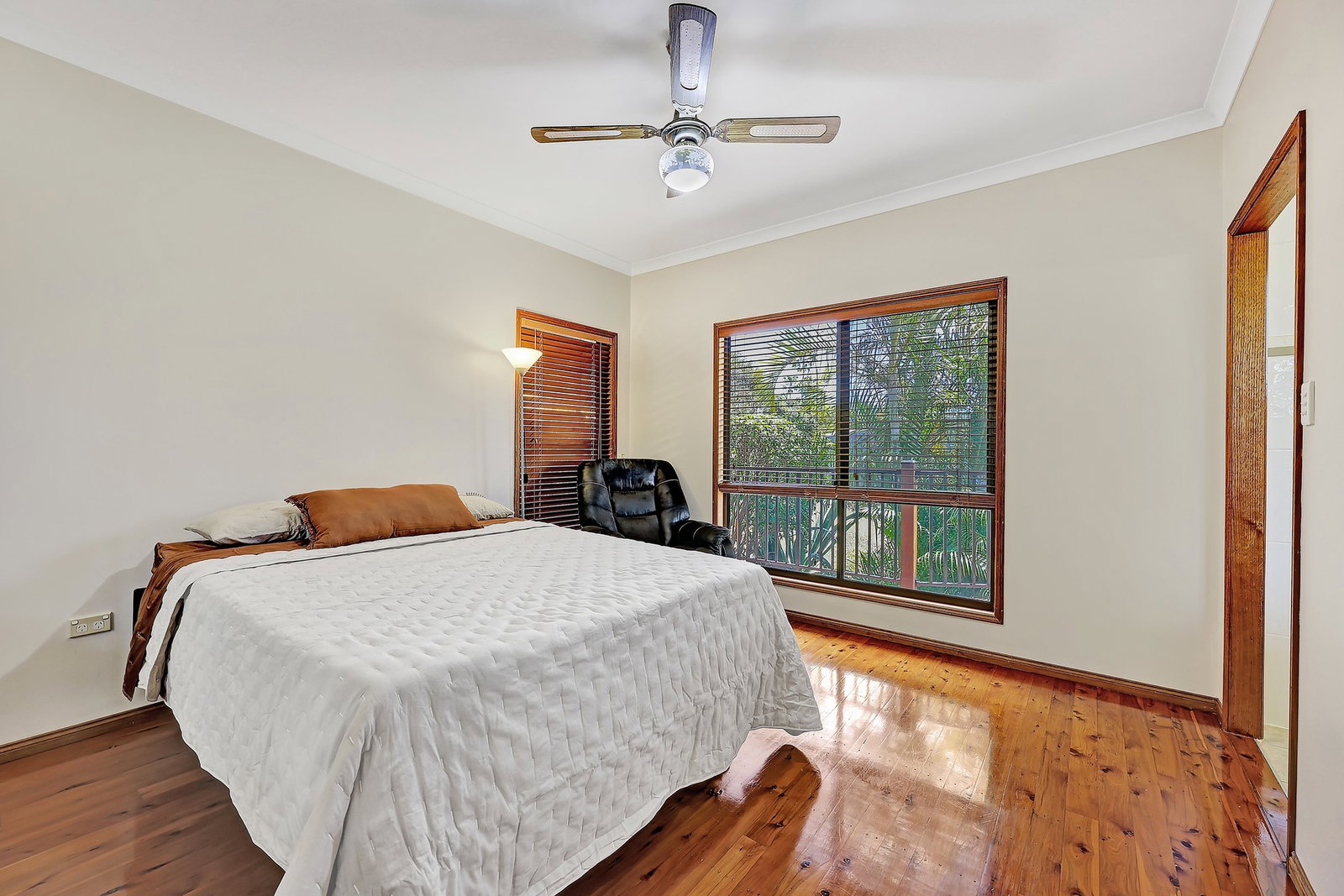 56 Rehbein Avenue, Qunaba  QLD  4670