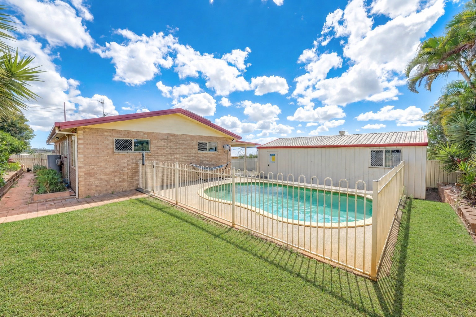 214 Avoca Road, Avoca  QLD  4670