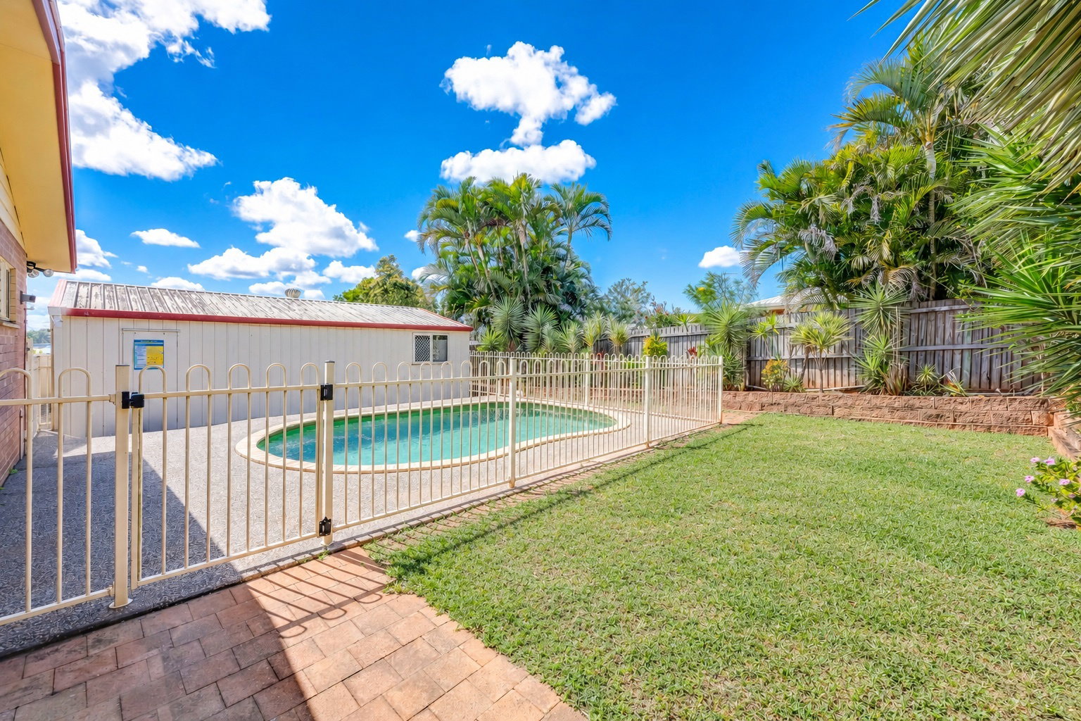 214 Avoca Road, Avoca  QLD  4670
