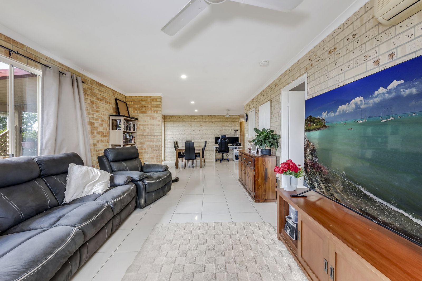 214 Avoca Road, Avoca  QLD  4670
