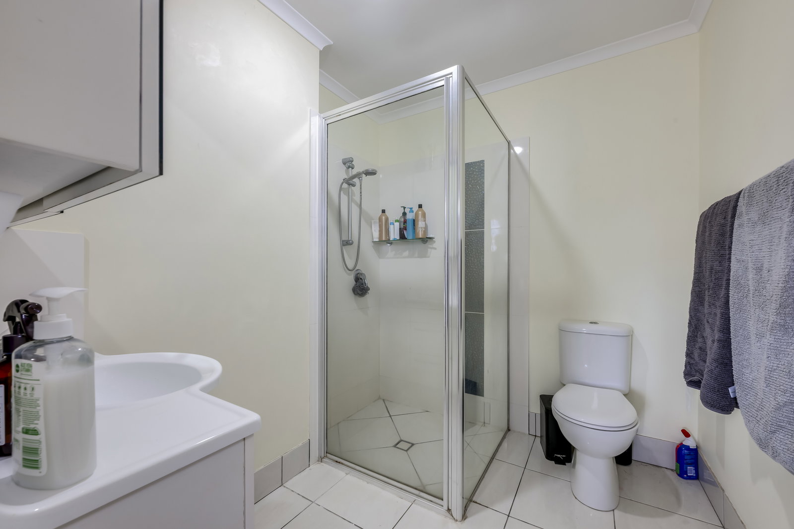 214 Avoca Road, Avoca  QLD  4670