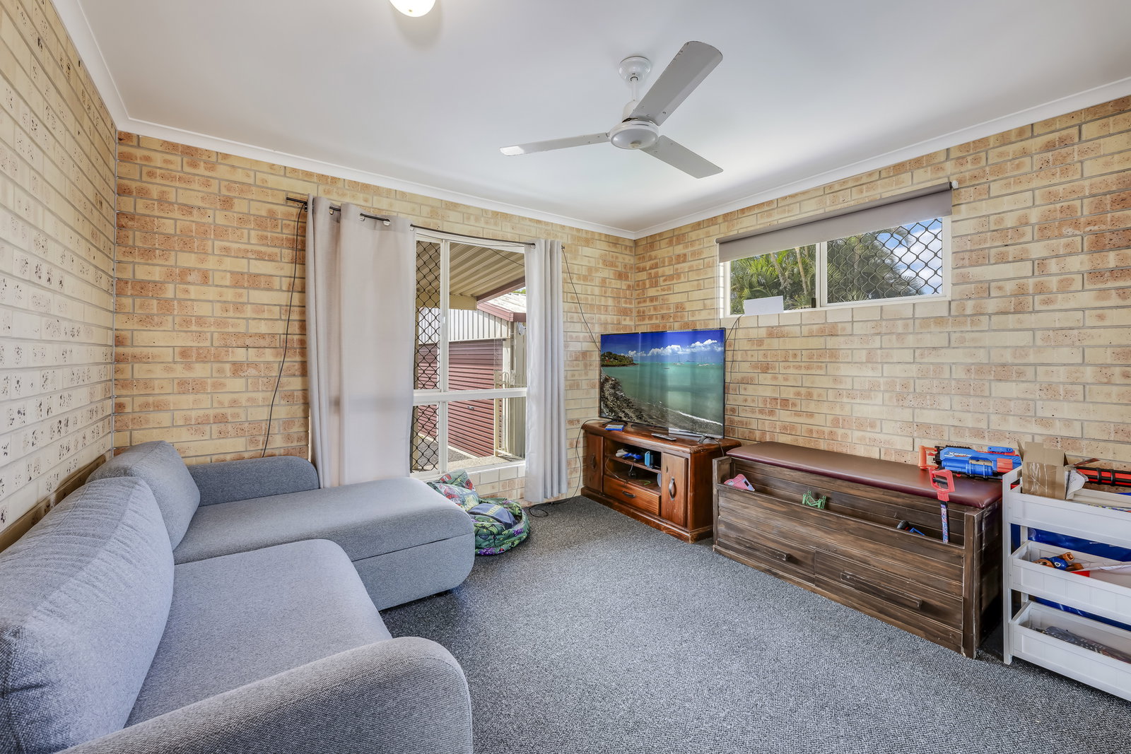 214 Avoca Road, Avoca  QLD  4670