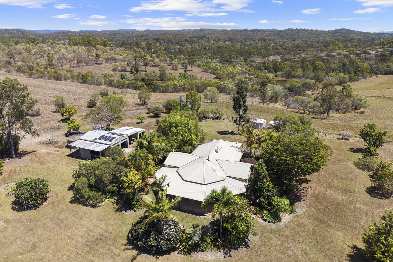 586 Tableland Road, Dalysford  QLD  4671