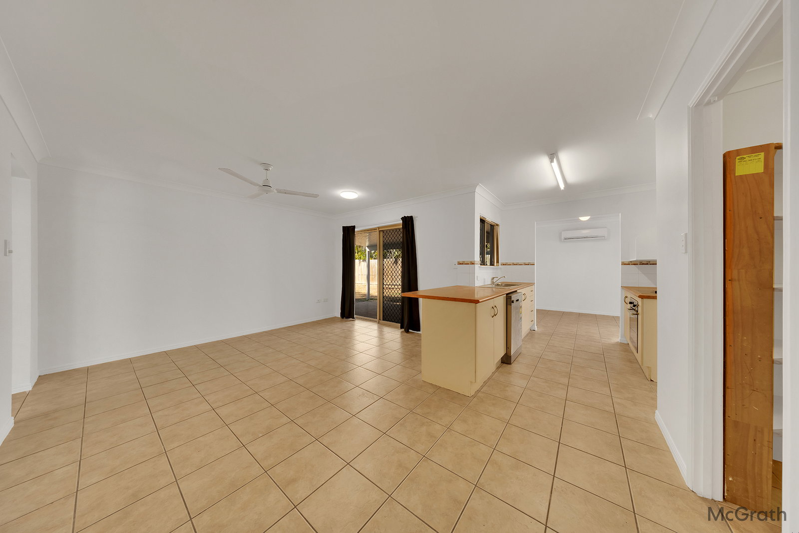 89 Witney Street, Kin Kora  QLD  4680