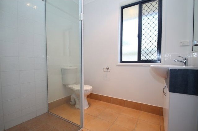 2/50 Marten Street, South Gladstone  QLD  4680