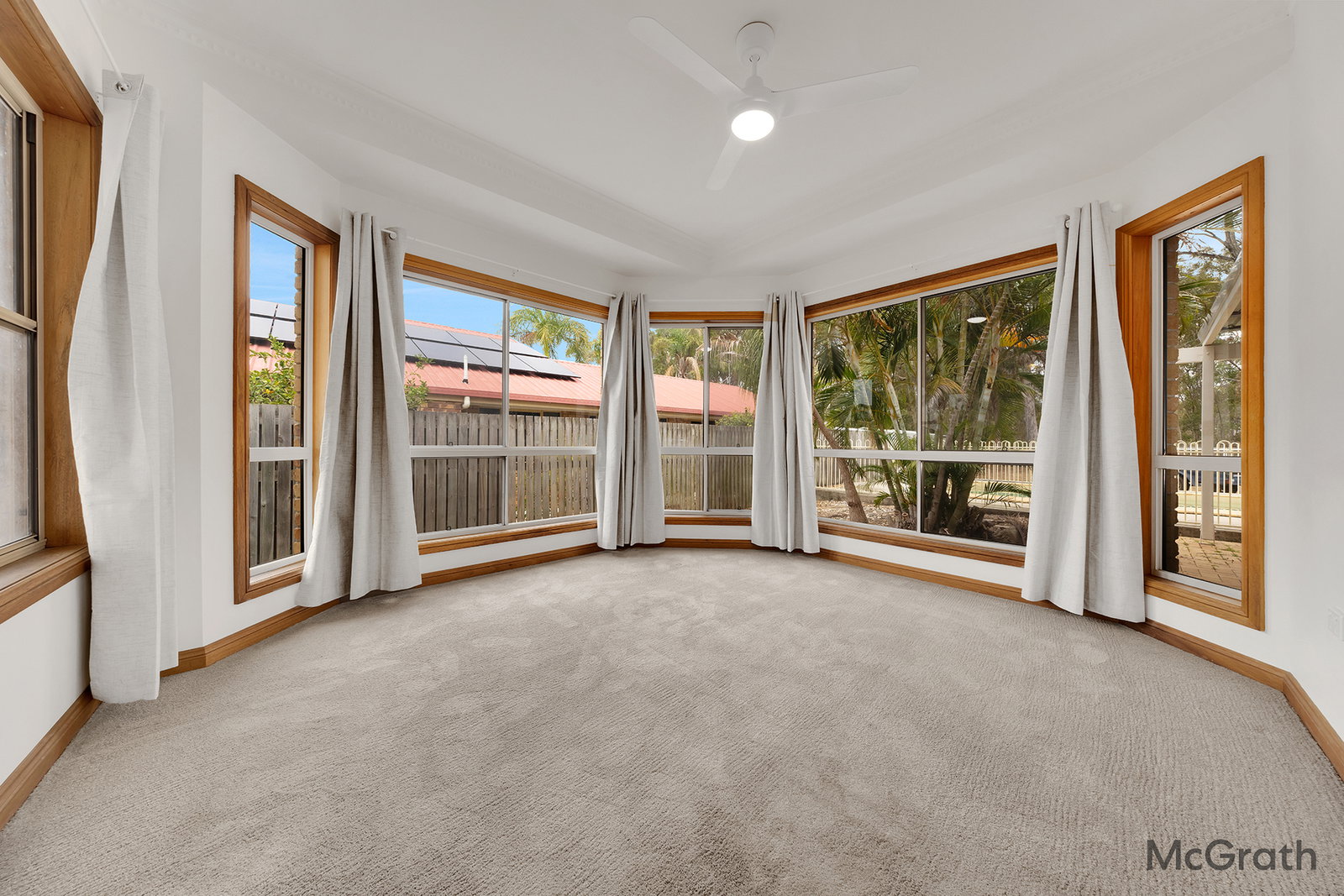 13 Barrine Close, Clinton  QLD  4680