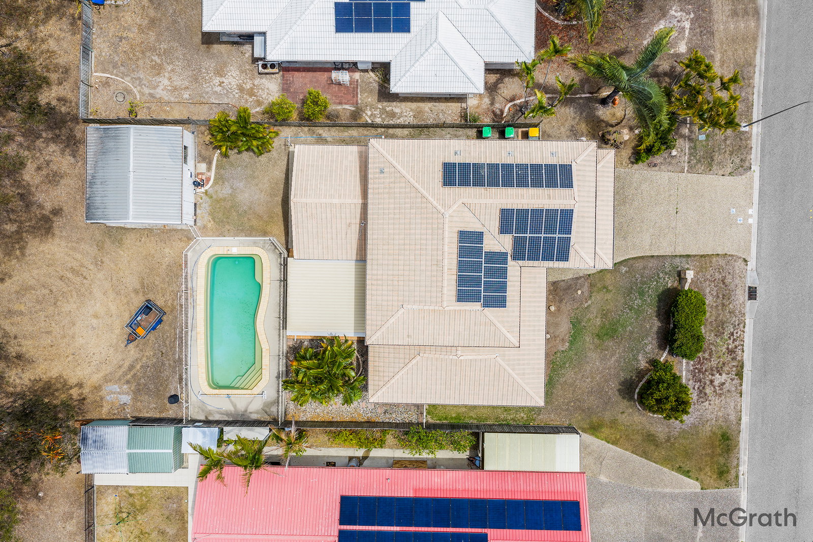 13 Barrine Close, Clinton  QLD  4680
