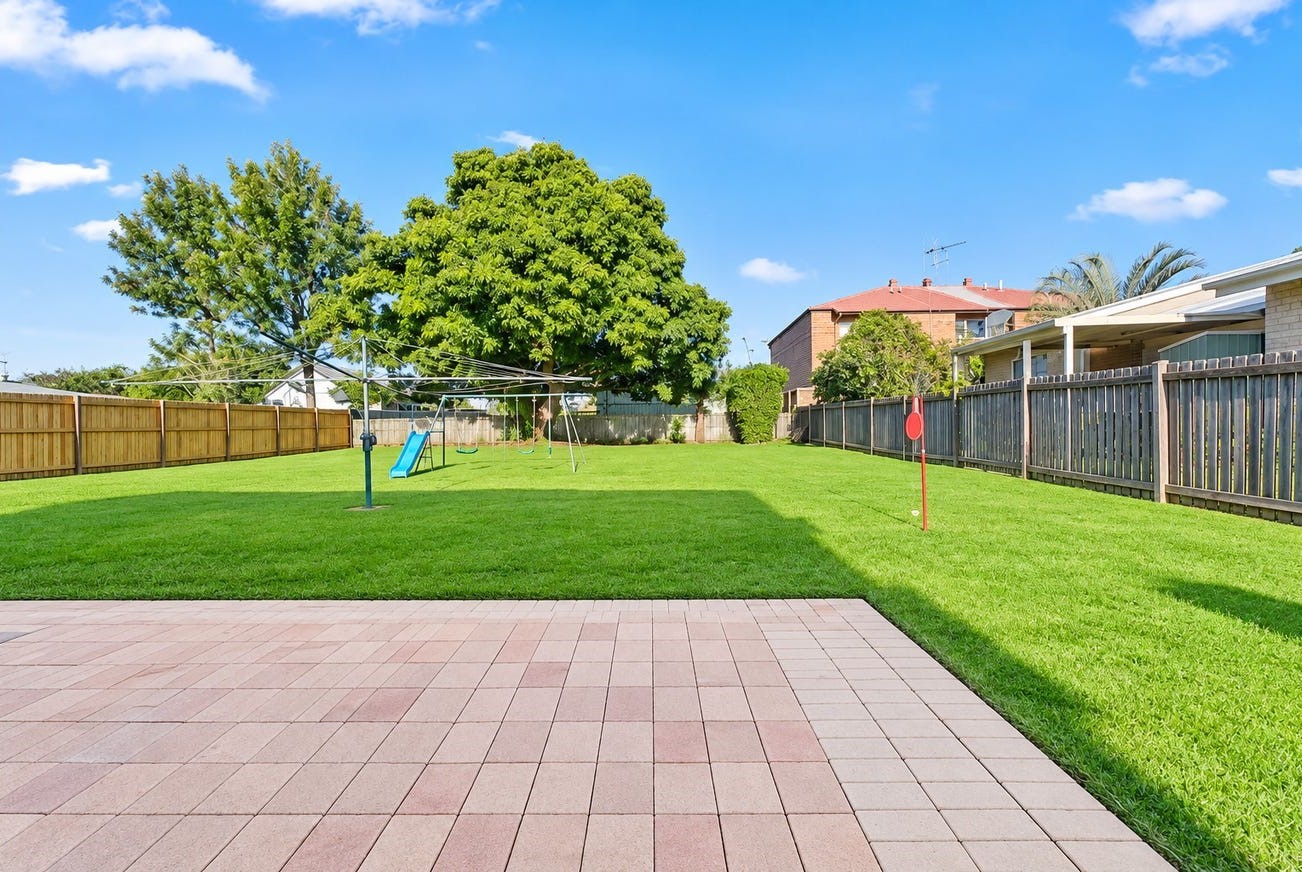 57 Bazaar Street, Maryborough  QLD  4650