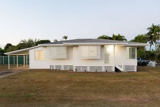 11 Hunt Street, Millbank  QLD  4670