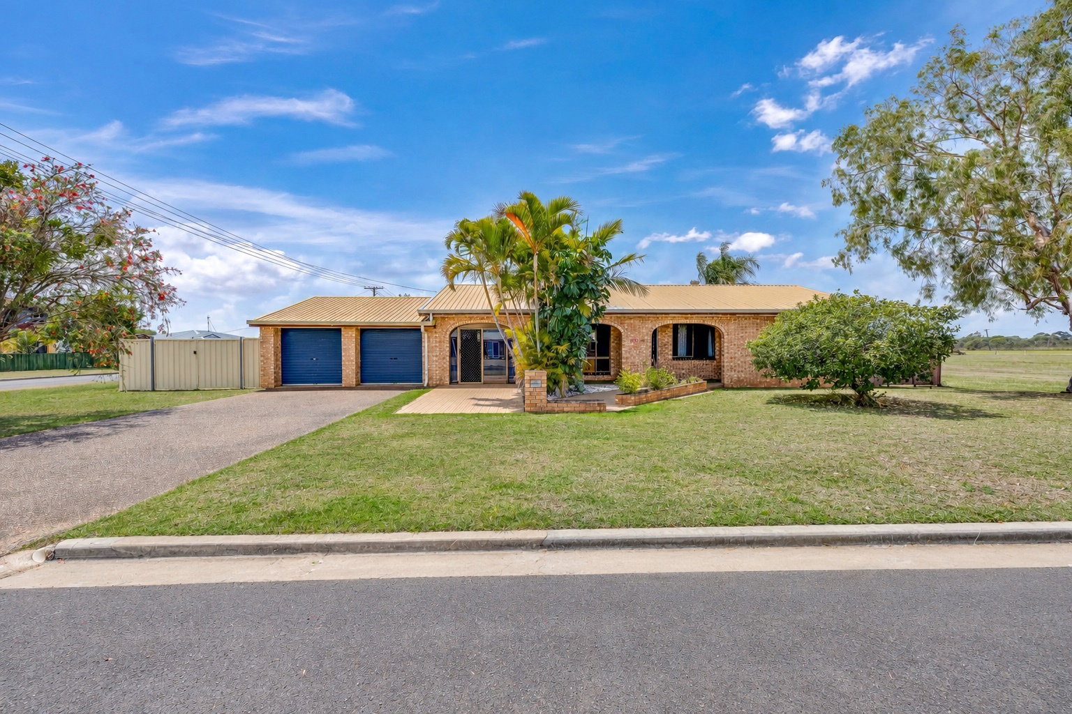 40 Cortes Drive, Thabeban  QLD  4670
