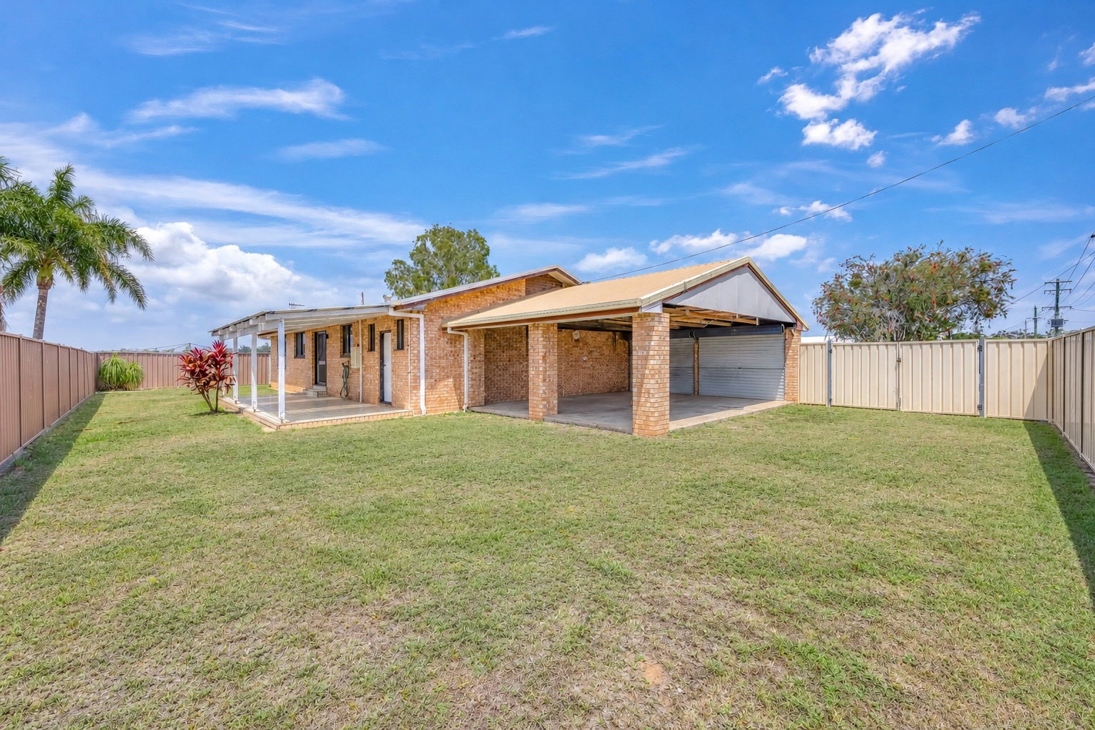 40 Cortes Drive, Thabeban  QLD  4670